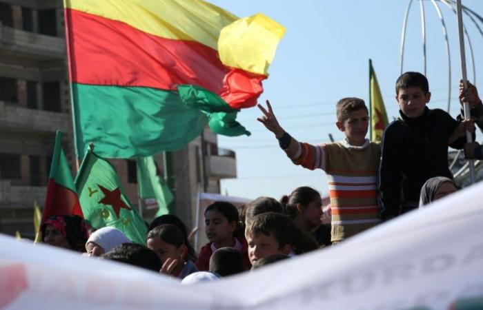 خبير عسكري يكشف عن التنظيمات الكردية في سوريا