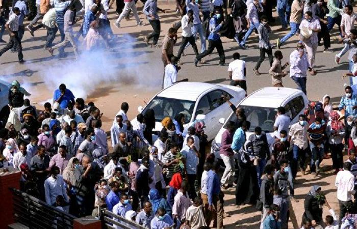 متحدث سابق باسم الرئاسة السودانية يكشف خطط احتواء المظاهرات