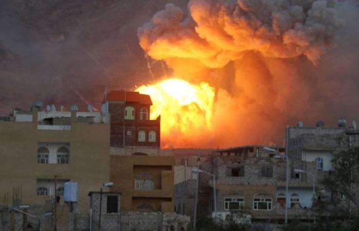 قصف "قاعدة العند" اليمنية... اختراق للتحالف أم تفوق لـ"أنصار الله"