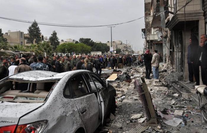 مقتل شخص وإصابة 5 آخرين بانفجار سيارة مفخخة في اللاذقية (صورة وفيديو)