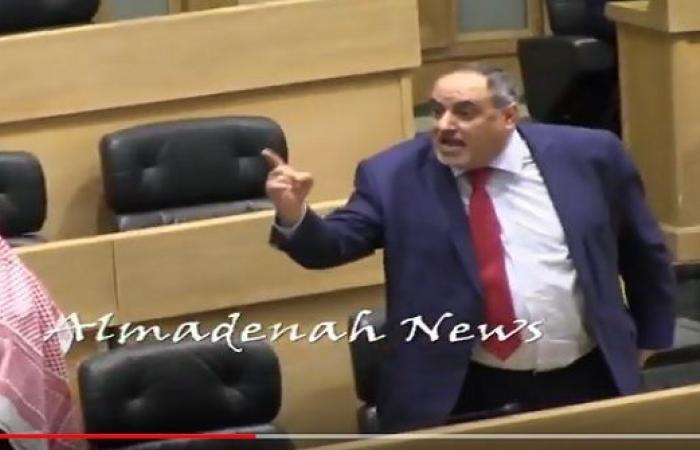 بالفيديو : مشاجرة الظهراوي والفناطسة بسبب " دحلان  "