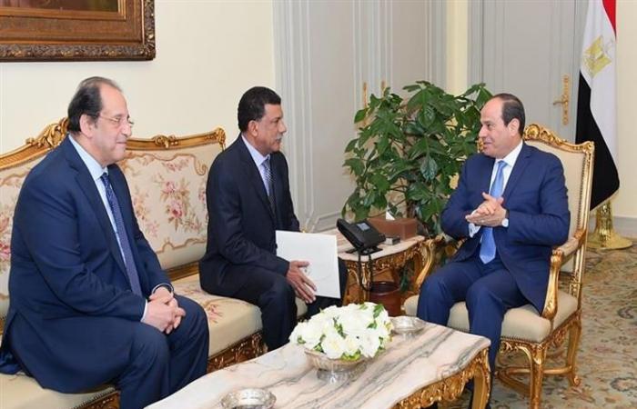 السيسي يتلقى رسالة من "البرهان" ويؤكد دعم مصر غير المشروط للسودان