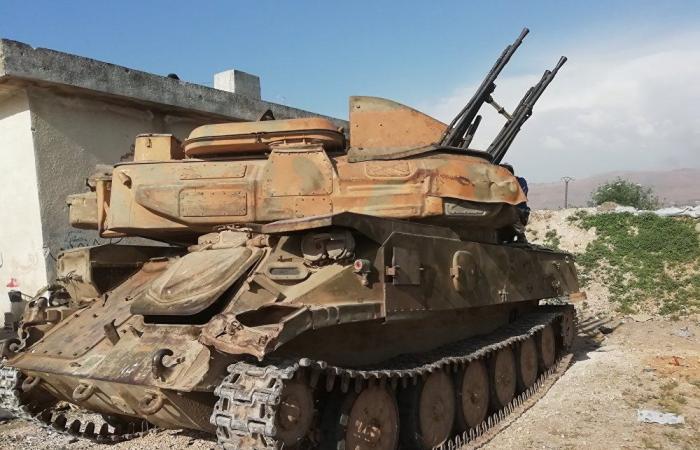 شاهد اقتحام الجيش السوري معاقل جبهة النصرة في "الحويز" بريف حماة
