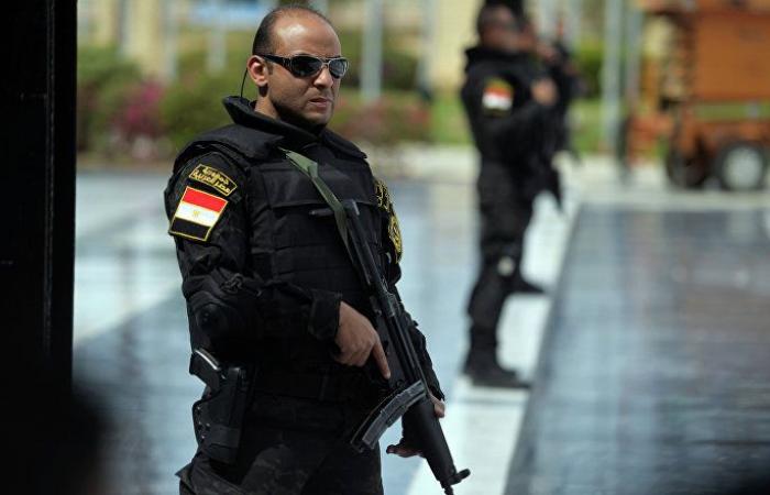 مسؤول أمني سابق: تفجير الحافلة السياحية رسالة من أجهزة مخابراتية خارجية للقيادة المصرية