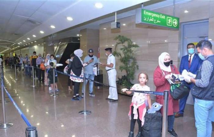 «مصر للطيران» تُسيّر 240 رحلة خلال عيد الأضحي إلى مدن الجذب السياحي بمصر