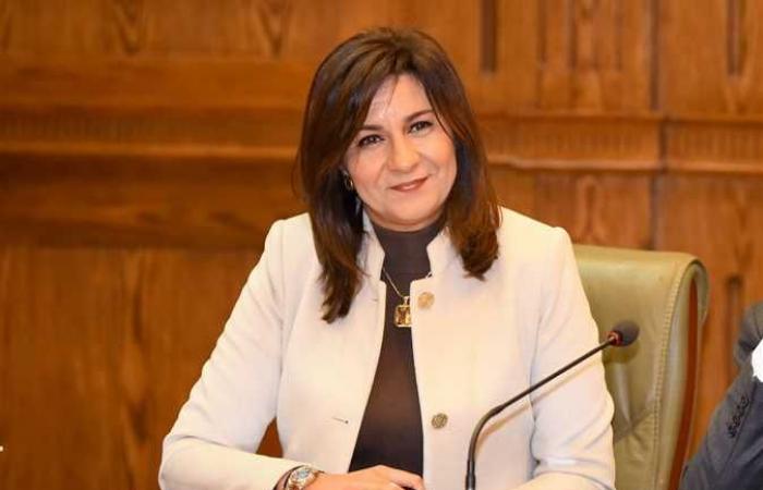 وزيرة الهجرة تبحث ترتيبات إطلاق المرحلة الثانية من التطبيق الإلكتروني «اتكلم عربي»