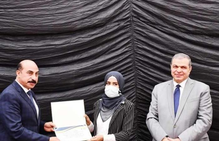 وزير القوى العاملة ومحافظ أسوان يشهدان ختام ملتقى السلامة والصحة المهنية بمشروع الطاقة الشمسية ببنبان
