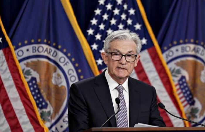 باول: الاحتياطي الفيدرالي لن يتعجل حيال خفض أسعار الفائدة