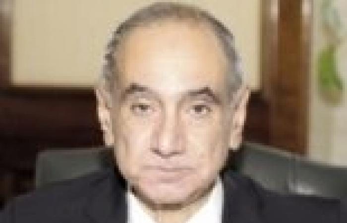 وزير الإسكان يناقش مخططات التنمية في سيناء