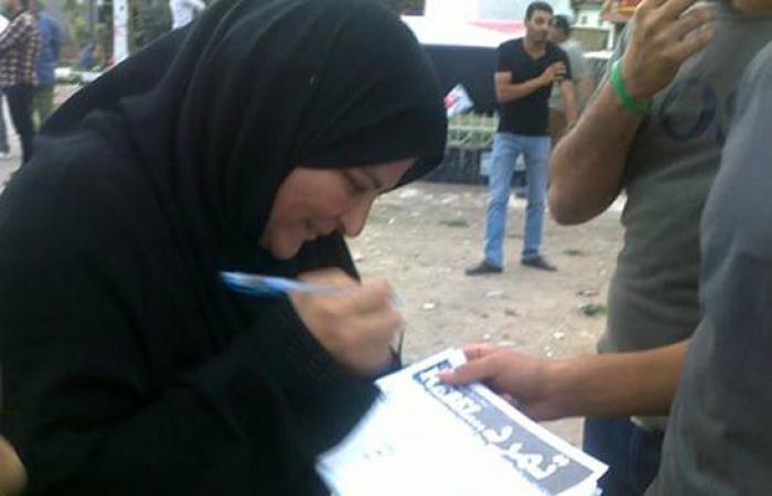 بالصور.. "المصريين الأحرار" يشارك فى حملة تمرد ويجمع 1000 توقيع