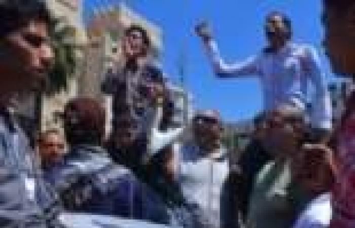 مسيرة "القائد إبراهيم" تتضامن مع اعتصام العسكريين المتقاعدين في الإسكندرية