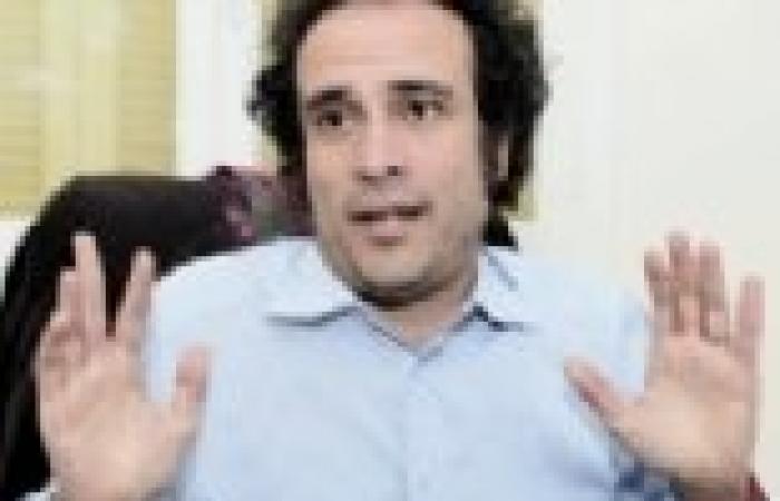 عمرو حمزاوي: أتغيب عن اجتماع "الإنقاذ" لتواجدي مع والديّ في ألمانيا