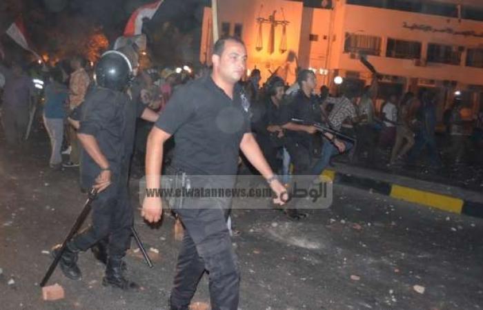 مؤيدو مرسي يحطمون محال "خالد بن الوليد" بالإسكندرية ويمنعون المواطنين من الاحتفال