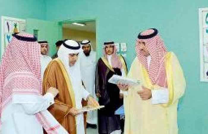 الأمير تركي بن عبدالله يحث الطلاب على النهل من معين العلم