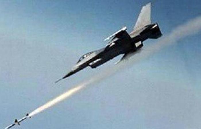 "سكاى نيوز": سلاح الجو الليبى يقصف قاعدة "معيتقية" الجوية