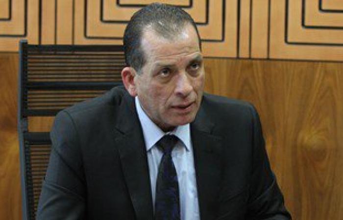 رئيس مطار القاهرة لـ"خالد صلاح": "واقعة الحمار لن تتكرر.. وربنا ما يعيده"