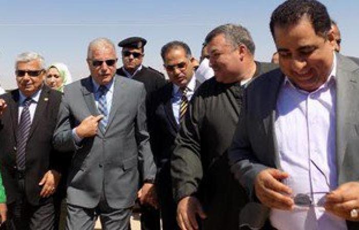 بالصور.. أعضاء البرلمان يشيدون بالمشروعات الخدمية فى جنوب سيناء