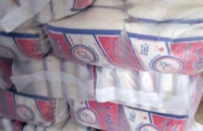 مصادرة 3.5 طن سكر مدعم بحوزة تاجرين قبل بيعها بالسوق السوداء في أسيوط