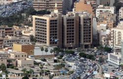 بالصورة اعتداء على السفارة اللبنانية في ليبيا