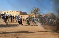 الداخلية السودانية تحذر المواطنين لأول مرة من التواجد في أماكن الاحتجاجات
