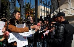 تجدد الاحتجاجات في الجزائر ضد "العهدة الخامسة" لبوتفليقة