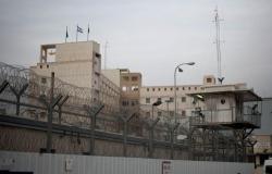 ارتفاع عدد الأسرى الفلسطينيين المضربين عن الطعام في السجون الإسرائيلية إلى 400