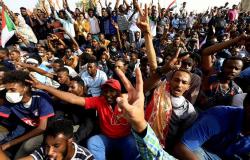 ناشط سوداني: بيان وزير الدفاع محبط لطموحات الشعب السوداني المنتفض... وسقف طموحاته أكثر بكثير