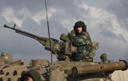 صحيفة: الجيش السوري أبعد فصائل مسلحة عن مناطق دخلتها لمقاتلة الوحدات الكردية