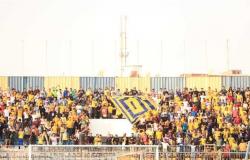جماهير الإسماعيلي تشعل المران وتطالب اللاعبين بالانتصارات (صور)