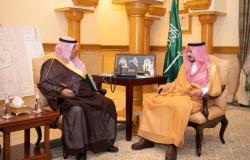 نائب أمير مكة يستقبل مدير مكافحة المخدرات وقائد حرس الحدود