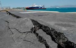 زلزال يضرب جنوب اليونان
