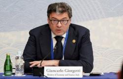 وزير إيطالي يحذر من اختفاء السيارات الأوروبية الكهربائية خلال 10 سنوات