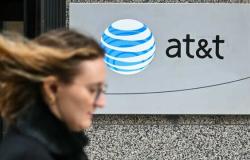 "AT&T" الأمريكية: تسريب بيانات 7.6 مليون عميل