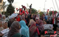 بالصور.. آلاف المتظاهرين بالبحيرة يهتفون: "انزل يا سيسى مرسى مش رئيسى"