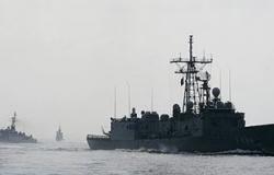 روسيا تنفى صلة تعزيز أسطولها فى البحر المتوسط بتفاقم الوضع السورى