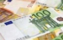 اليورو يسجل أعلى مستوى في عامين فوق 1.3800 دولار