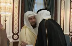 بالصور.. أمير قطر يجمع القرضاوى والعريفى والقرنى على مأدبة إفطار