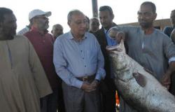 بالصور.. محافظ أسوان يتفقد التشغيل التجريبى لمصنع "مصر أسوان" للسمك