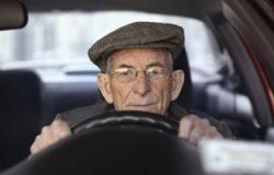 السن له أحكامه.. توقف المسنين عن قيادة السيارات يصيبهم بالاكتئاب