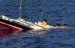 مصرع 11 مهاجرا بعد غرق قاربهم قبالة السواحل اليونانية (تحديث)