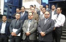 محامو أسوان ينظمون وقفة أمام محكمة نصر النوبة للمطالبة بنقل رئيسها