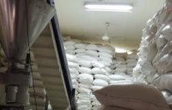 ضبط 6 أطنان مواد غذائية داخل مصنع قبل بيعها بالسوق السوداء فى مدينة بدر