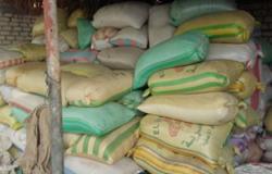 ضبط 20 طن أرز شعير تم منعها عن التداول لإعادة بيعها بالسوق السوداء