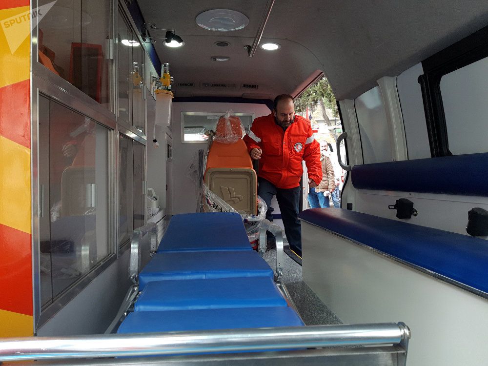 استلمت 16 سيارة إسعاف يابانية...الهلال الأحمر السوري: جاهزون لإرسال قوافل إلى الركبان