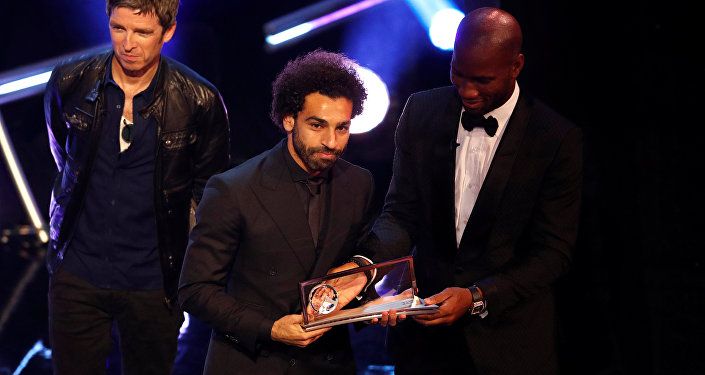 اللاعب المصري محمد صلاح بعد فوزه بجائزة بوشكاش لأفضل هدف في حفل جوائز الأفضل، 24 سبتمبر/أيلول 2018
