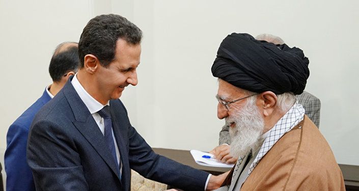 المرشد الأعلى الإيراني آية الله علي الخامنئي، يستقبل الرئيس السوري بشار الأسد في طهران