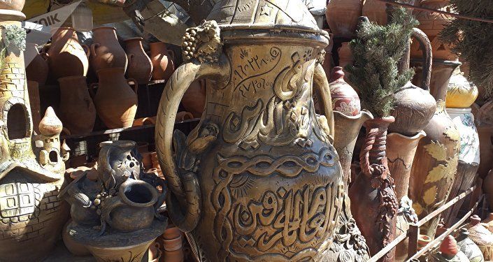 بالطين واليدين: صناعة الفخار السوري