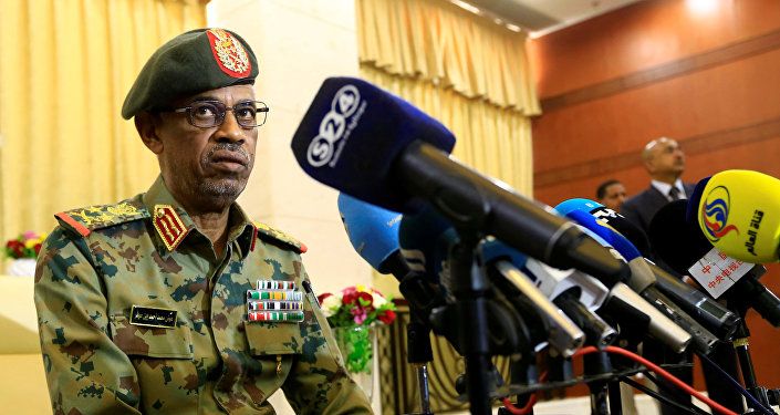 وزير الدفاع السوداني ونائب الرئيس عوض بن عوض