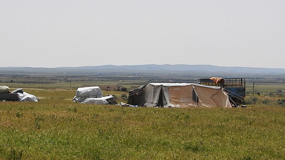 محررو مخيم الركبان يروون لسبوتنيك رحلة الإفلات من (أوشفيتز سوريا