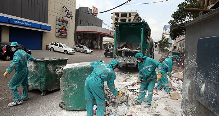 عمال نظافة في بيروت صورة أرشيفية
